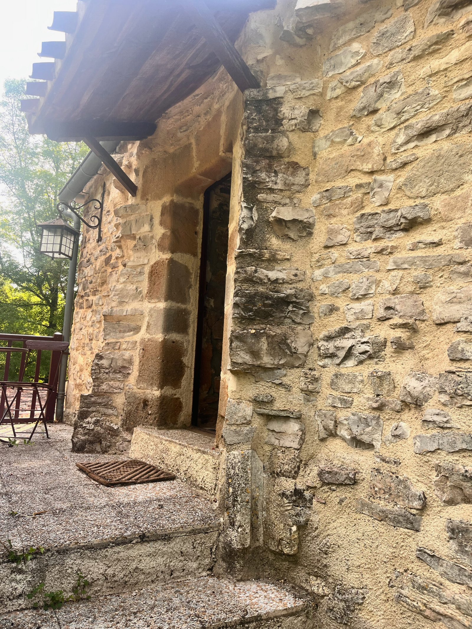 Entrée de la chambre d'hôtes La Tour à la Maison Aurifat
