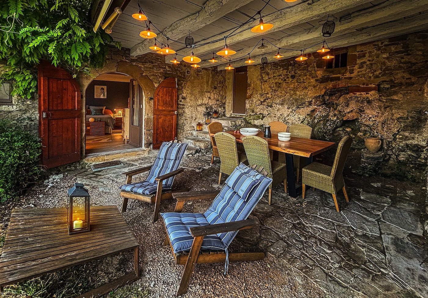 Espace extérieur chambre de la fontaine